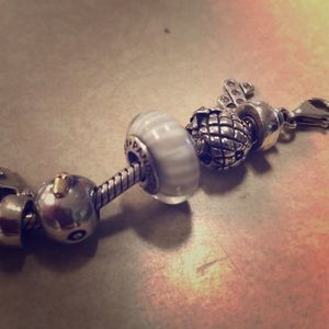 Pandora white/pearl generic charm
